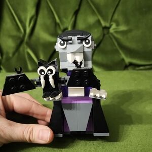 40203 LEGO Vampire and Bat
